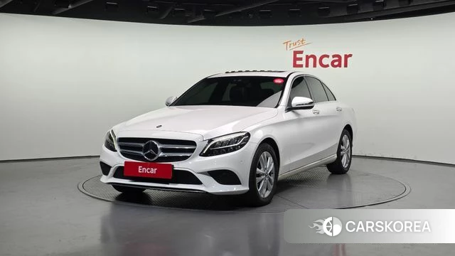 Mercedes-Benz C-Class W205 2019 Белый из Кореи