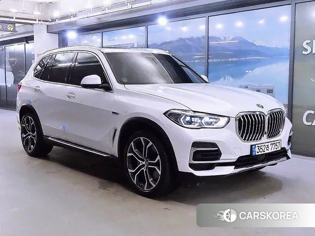 BMW X5 (G05) 2023 Белый из Кореи