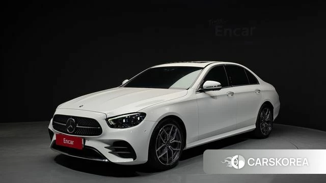 Mercedes-Benz E-Class W213 2021 Белый из Кореи