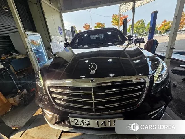 Mercedes-Benz S-Class W222 2018 Черный из Кореи