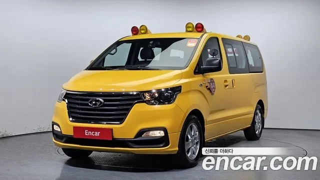 Hyundai The New Grand Starex 2018 Желтый из Кореи