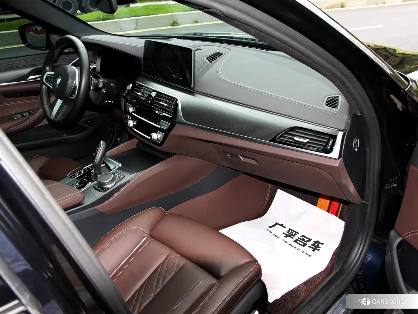 BMW 5 series 2022 Синий из Китая