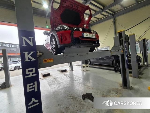 Mini Cooper S 2023 Красный из Кореи