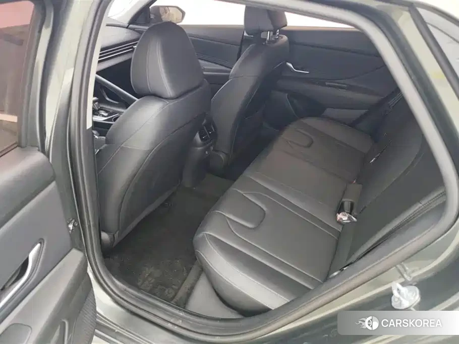 Hyundai Elantra 2024 Silver/gray из Китая