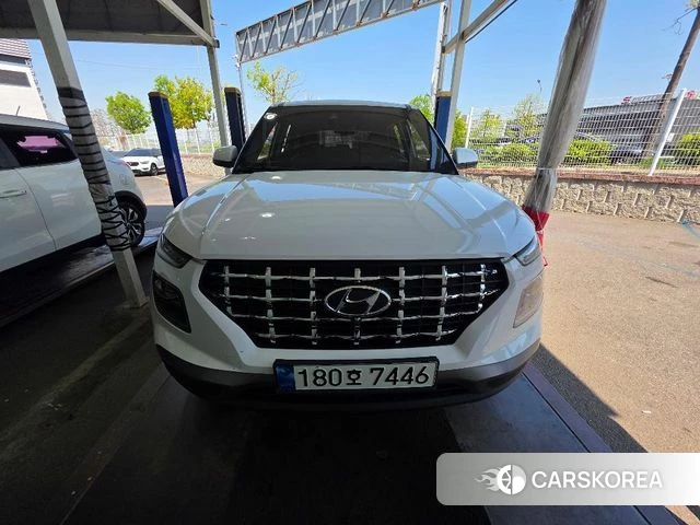 Hyundai Venue 2022 Белый из Кореи
