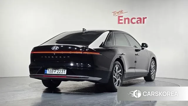 Hyundai Grandeur (GN7) 2023 Черный из Кореи