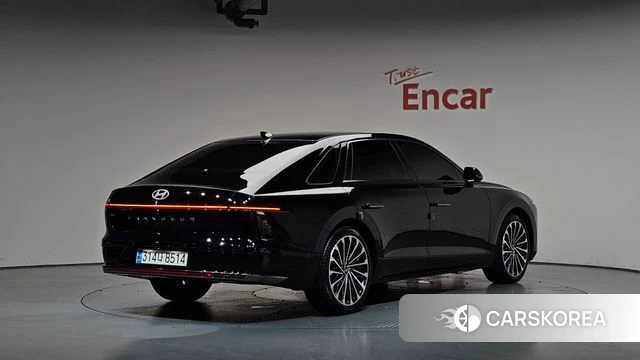 Hyundai Grandeur Hybrid (GN7) 2024 Черный из Кореи