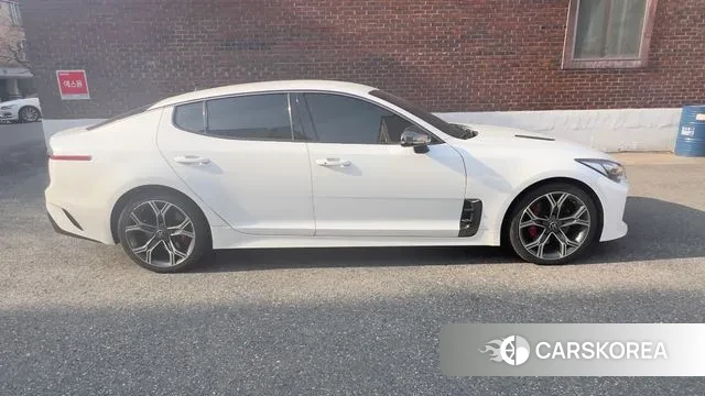 Kia Stinger 2018 Белый из Кореи