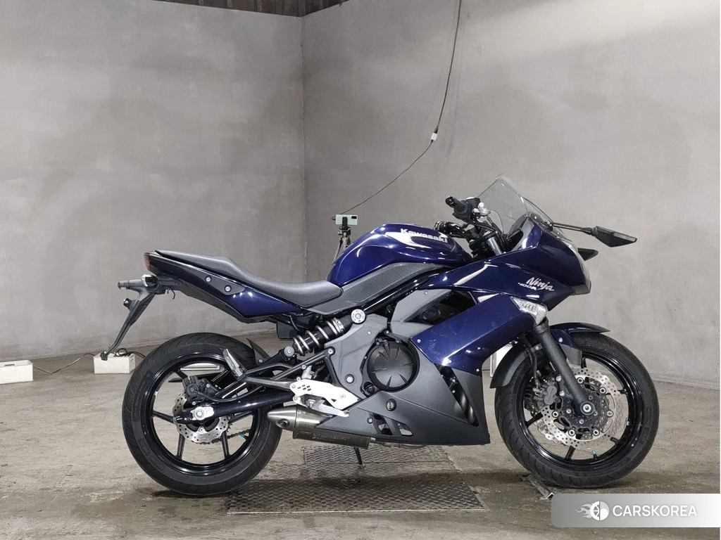 Проданный Kawasaki NINJA 400R 2012 из Японии, фото 2