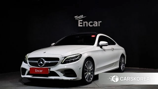 Mercedes-Benz C-Class W205 2019 Белый из Кореи