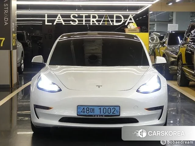 Tesla Model 3 2022 Белый из Кореи
