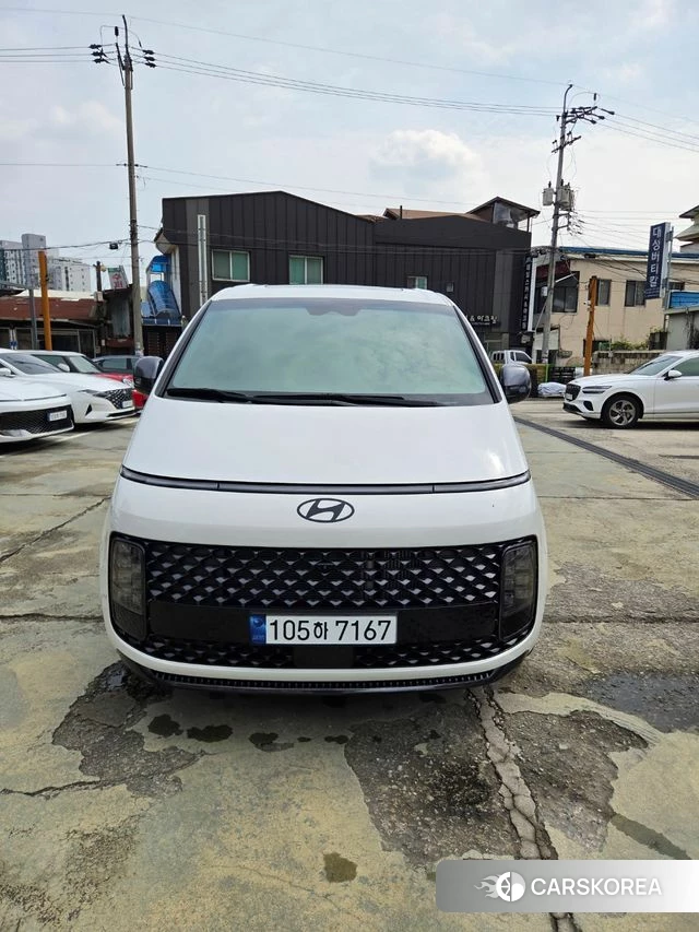 Hyundai Staria 2025 Белый из Кореи