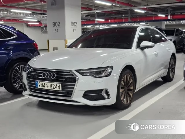 Audi A6 (C8) 2021 Белый из Кореи