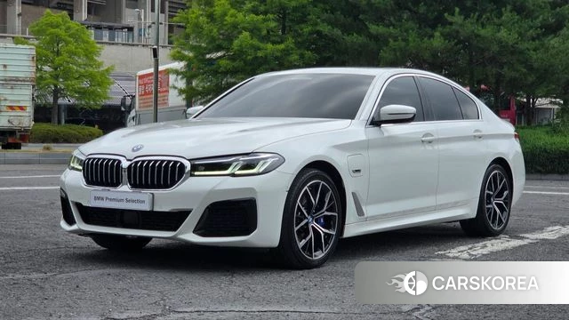 BMW 5 Series (G30) 2022 Белый из Кореи