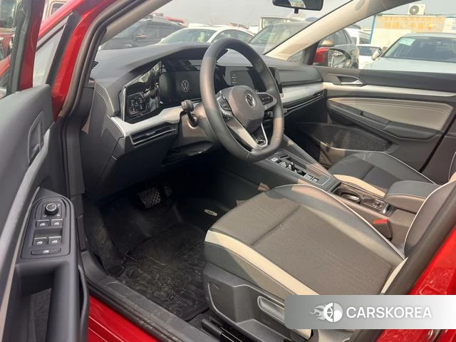Volkswagen Golf 2023 Красный из Китая