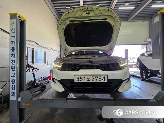 Kia K5 3rd generation 2022 Белый из Кореи
