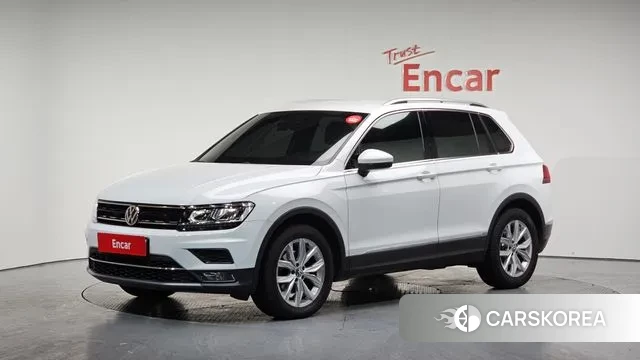 Volkswagen Tiguan second Generation 2020 Белый из Кореи