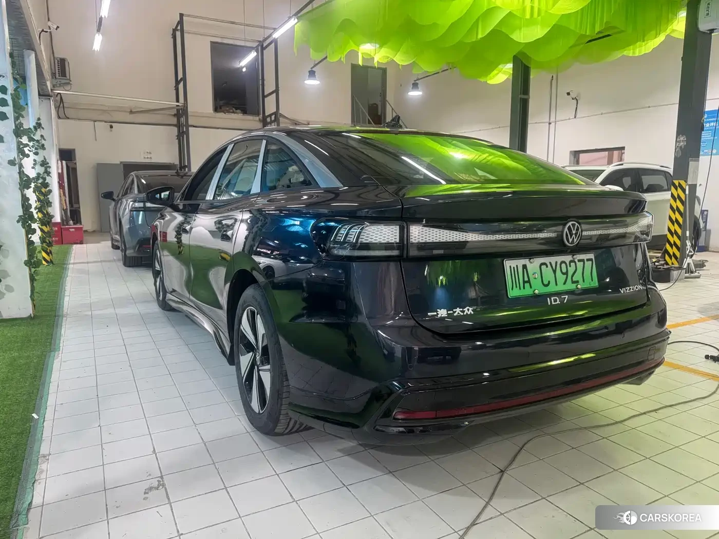Volkswagen ID.7 VIZZION 2026 Синий из Китая