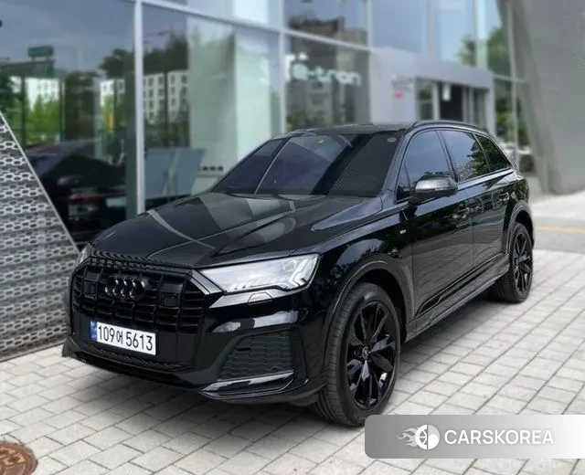 Audi Q7 (4M) 2023 Черный из Кореи
