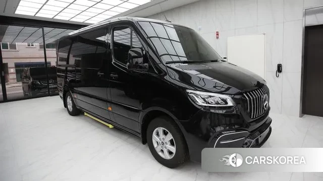 Mercedes-Benz Sprinter 2023 Черный из Кореи