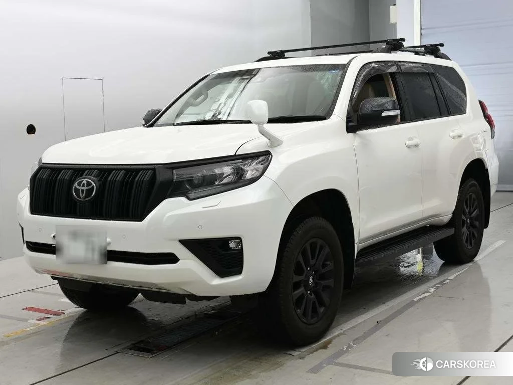 Toyota Land Cruiser Prado 2023 из Японии