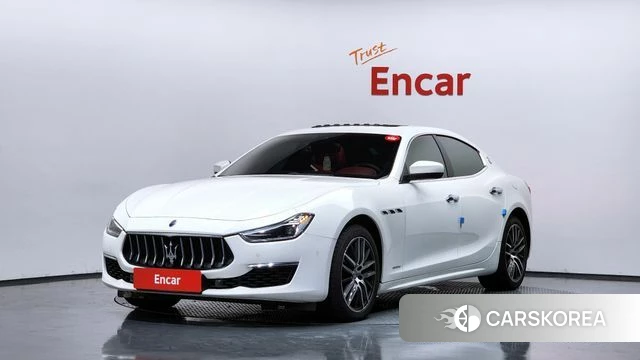 Maserati Ghibli 2018 Белый из Кореи