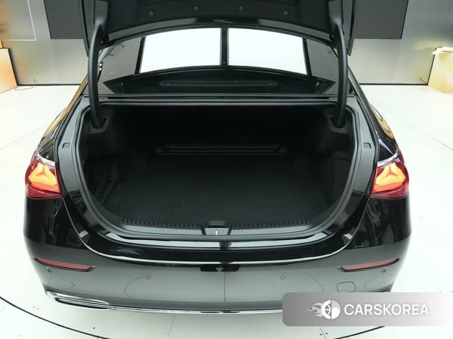 Mercedes-Benz E-class 2025 Черный из Китая