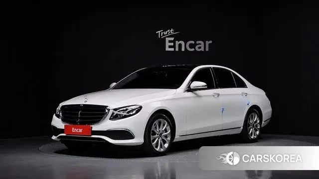Mercedes-Benz E-Class W213 2019 Белый из Кореи