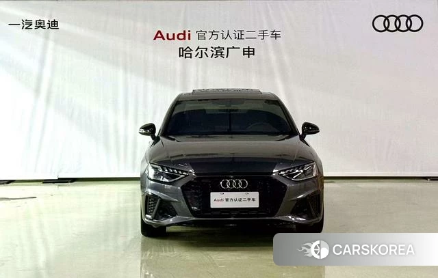 Audi A4L 2023 Темно-серый из Китая