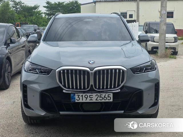 BMW X5 (G05) 2026 Серебристо-серый из Кореи
