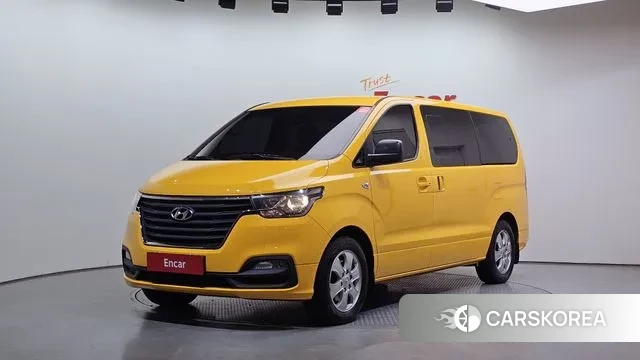 Hyundai The New Grand Starex 2019 Желтый из Кореи