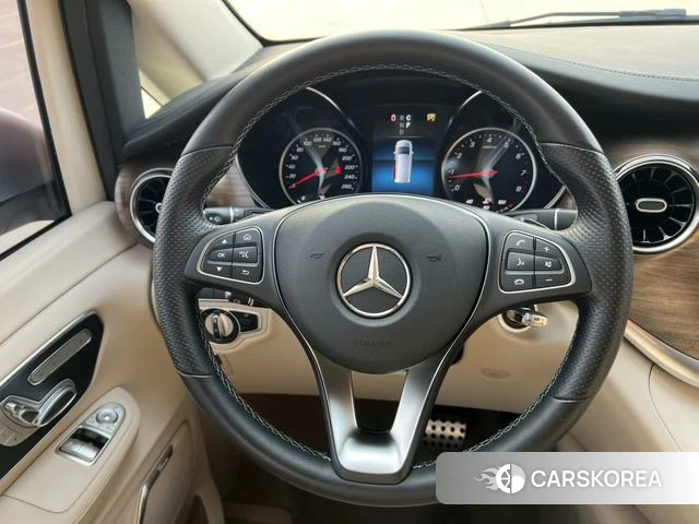 Mercedes-Benz V-class id 3889880 из Китая