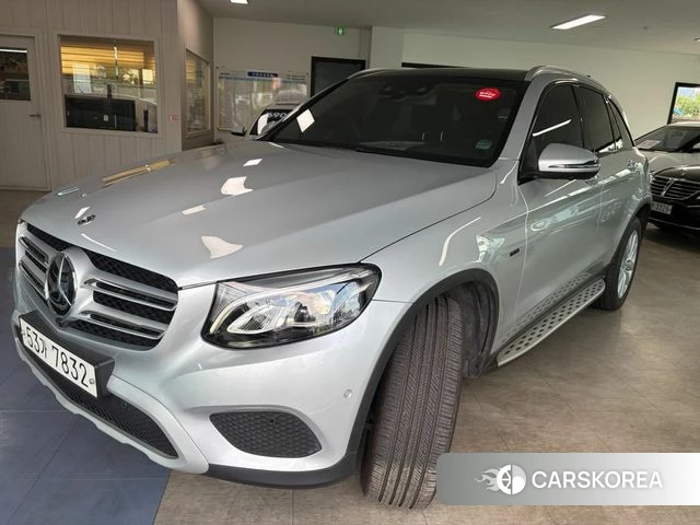 Mercedes-Benz GLC-Class X253 2018 Серебристо-серый из Кореи