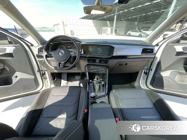 Volkswagen Tanyue 2022 Белый из Китая