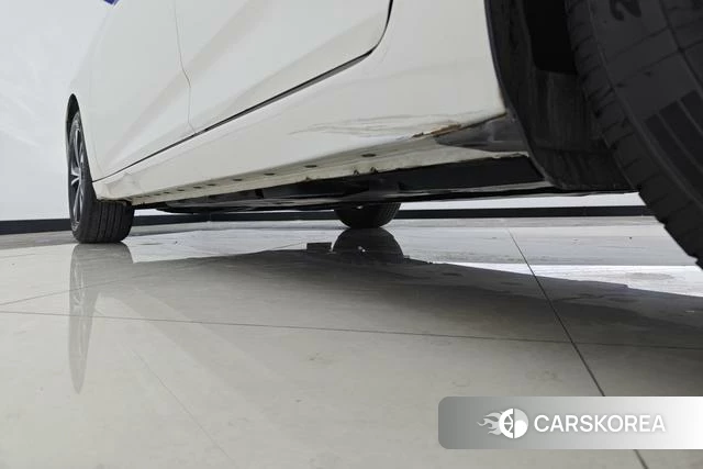 Nissan Xuan Yi 2022 Белый из Китая
