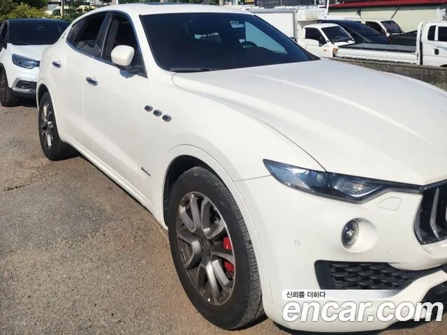 Maserati Levante 2018 Белый из Кореи