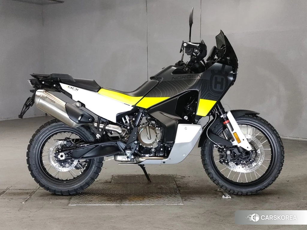 Проданный Husqvarna NORDEN 901 2023 из Японии