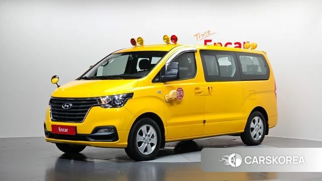 Hyundai The New Grand Starex 2018 Желтый из Кореи