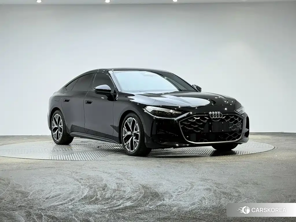 Audi A5L 2025 Черный из Китая