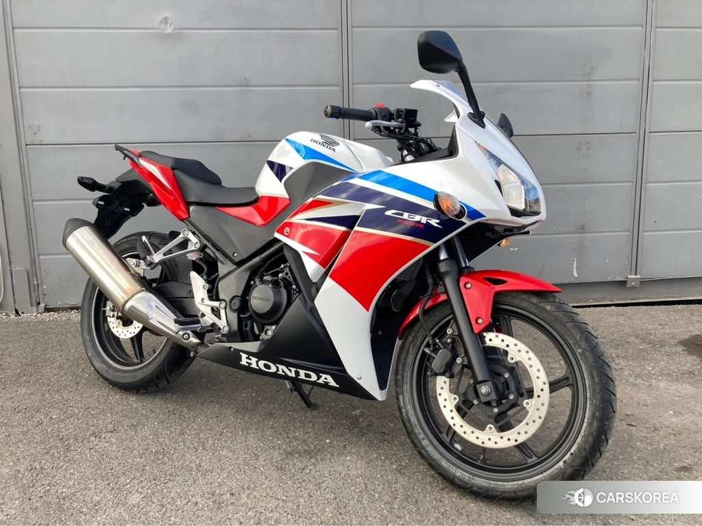 Проданный Honda CBR250R 2016 из Японии, фото 2