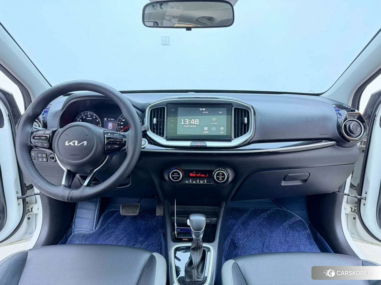 Kia Yi Ran 2021 Белый из Китая