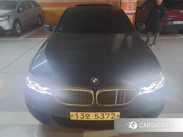 BMW 5 Series (G30) 2018 Серый из Кореи