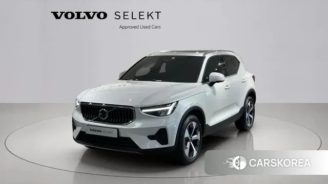Volvo XC40 2025 Белый из Кореи