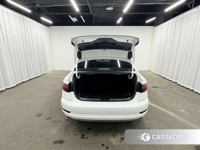 Volkswagen Sagitar 2022 Белый из Китая