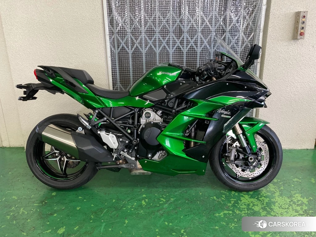 Проданный Kawasaki NINJA H2 SX SE 2020 из Японии