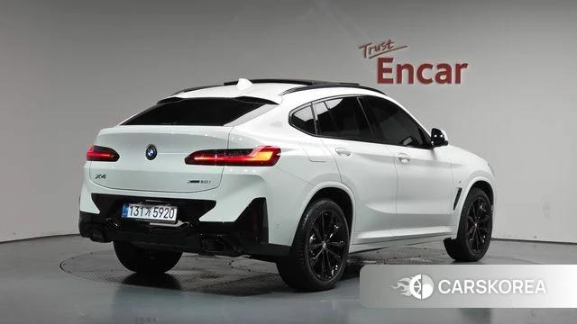 BMW X4 (G02) 2025 Белый из Кореи