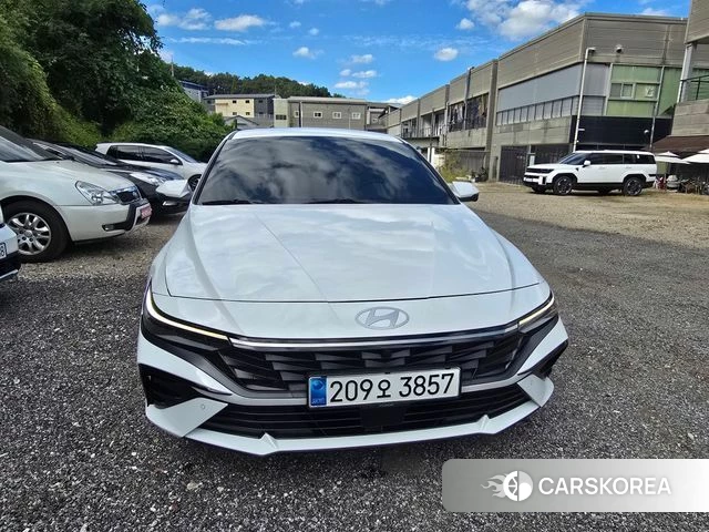 Hyundai The New Avante (CN7) 2024 Белый из Кореи