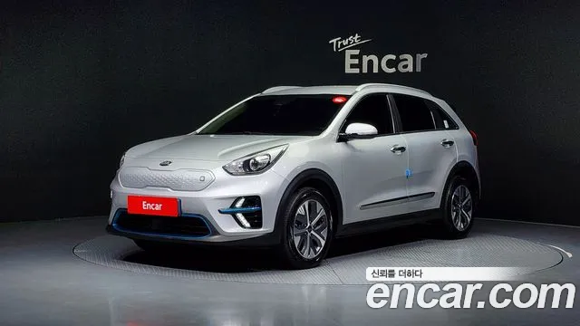 Kia Niro EV 2021 Серебристо-серый из Кореи