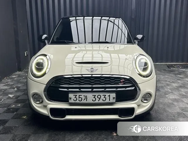 Mini Cooper S 2018 Белый из Кореи