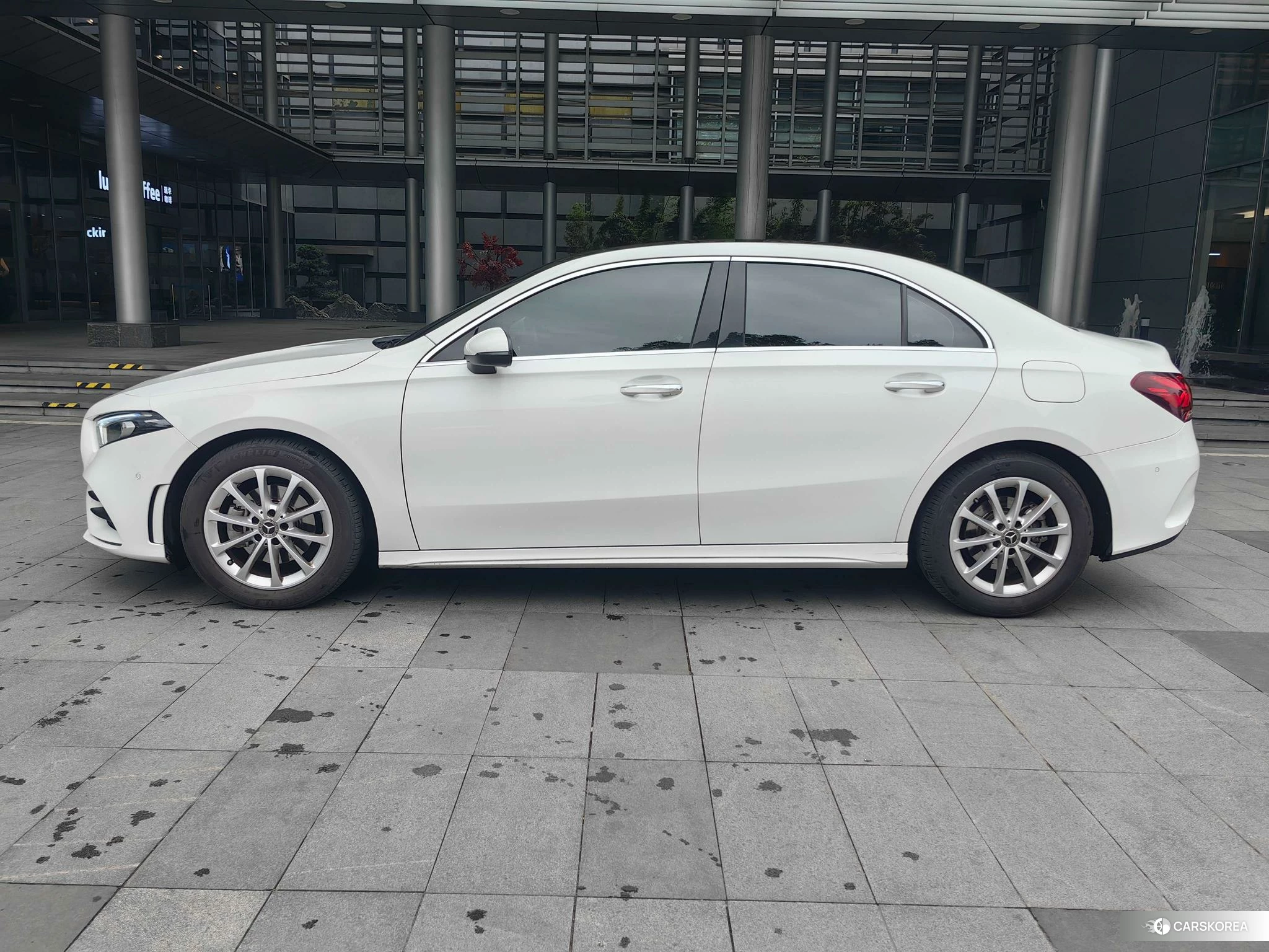 Mercedes-Benz Class A 2021 Белый из Китая